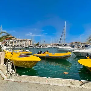 Appartement Superb With Garden Near The Sea, Fréjus