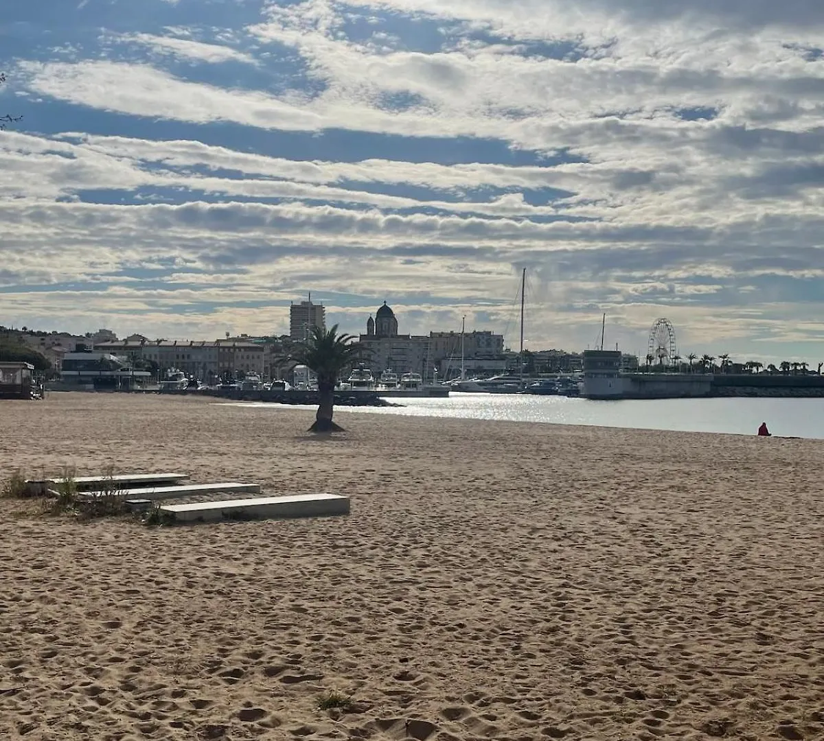 Apartment Appartement Frejus Direct Port Et Plage