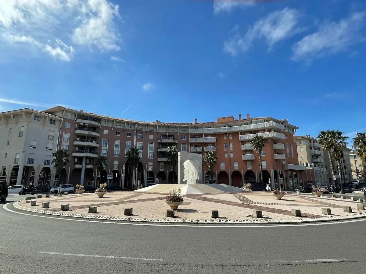 Apartment Appartement Frejus Direct Port Et Plage